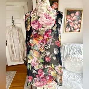 Gorgeous Black with Roses Floral tank top with lace insert in back size 10